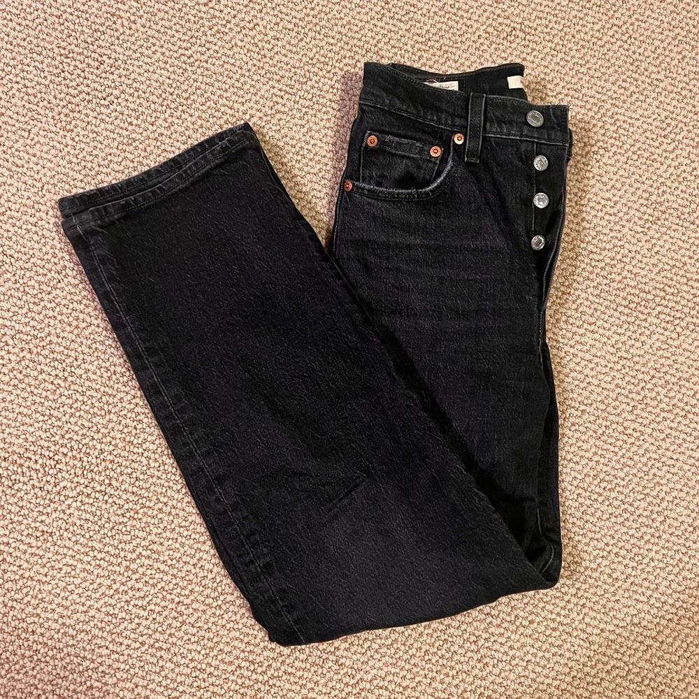 Levi’s Ribcage Straight